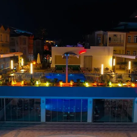 Village Family Hotel
