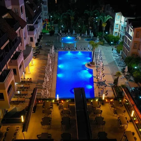 Hotel Village Family Side