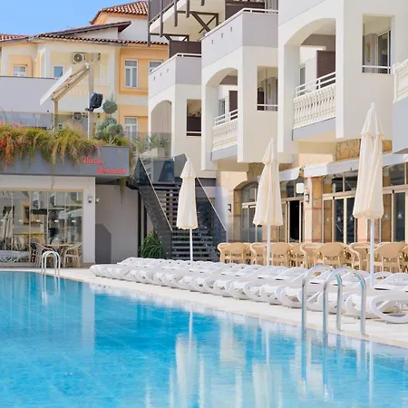 Village Family Hotel Side